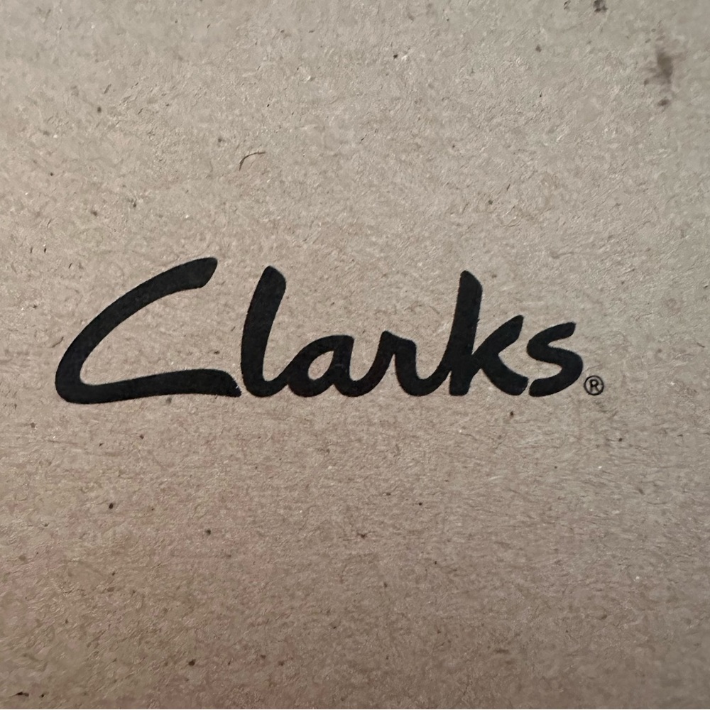NWT Clarks Leather Embroidered Flats Size 6.5 - Picture 3 of 8